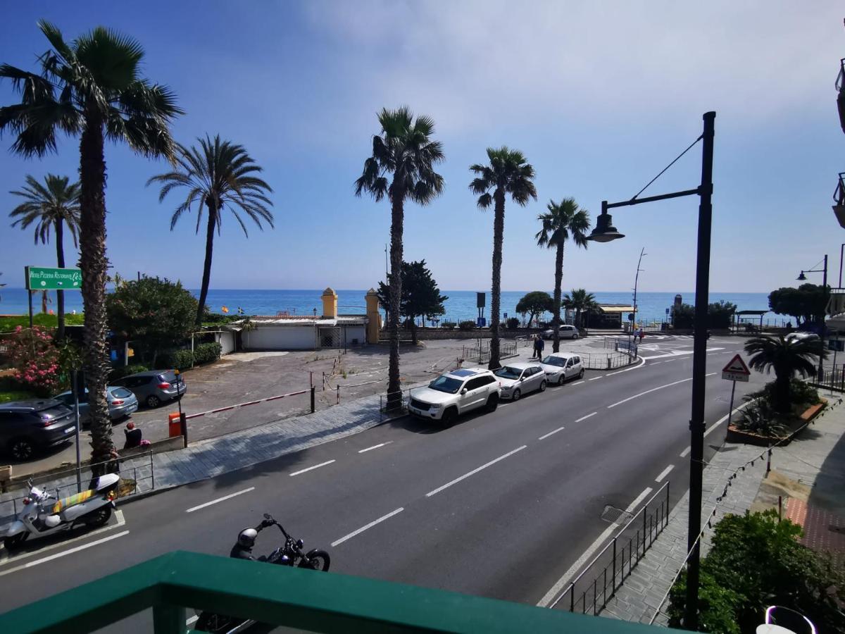 Affittacamere Montecarlo Laigueglia Exterior foto
